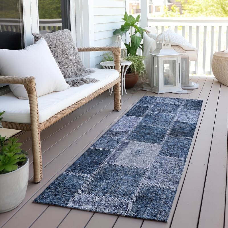 Machine Washable Indoor/ Outdoor Chantille Traditional Patchwork Rug - Blush - 2'3" x 7'6"