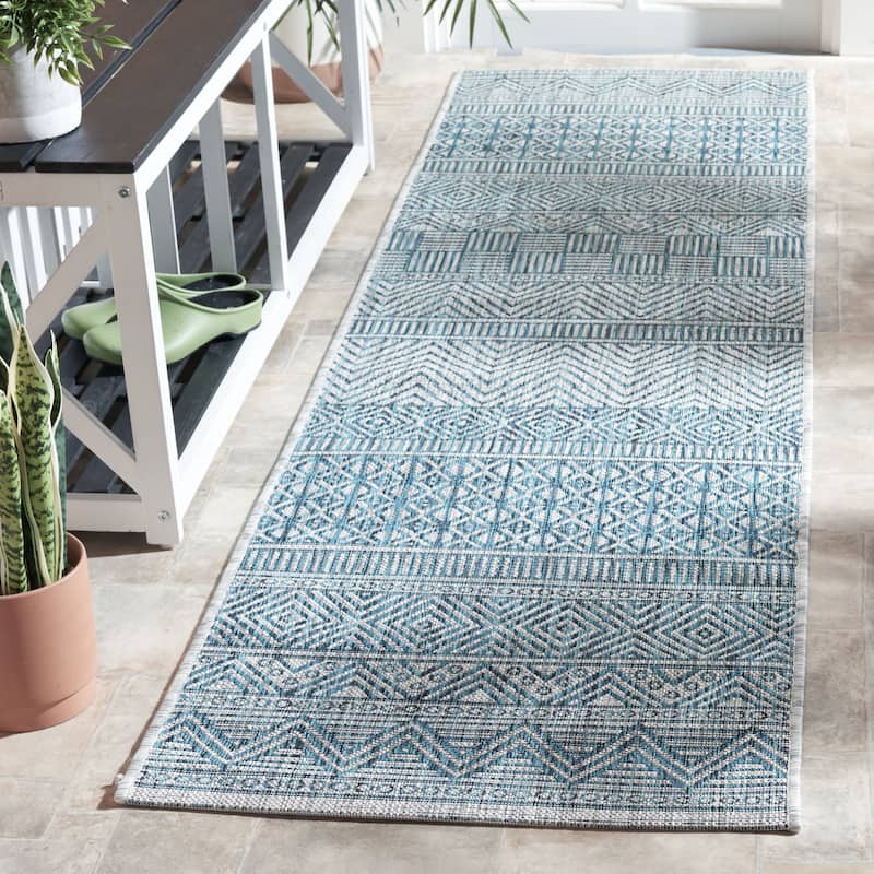 SAFAVIEH Courtyard Zorana Indoor/ Outdoor Waterproof Patio Backyard Rug