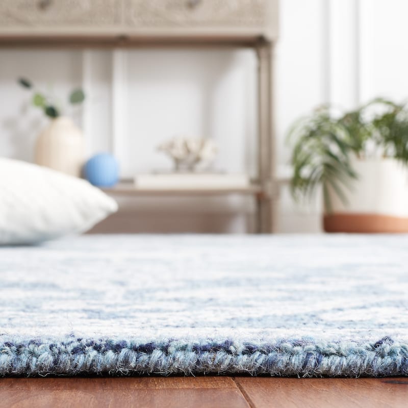 SAFAVIEH Handmade Micro-Loop Brith Wool Rug