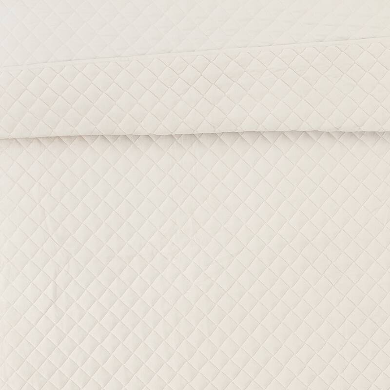 Royal Velvet Diamond Velvet Quilt Set