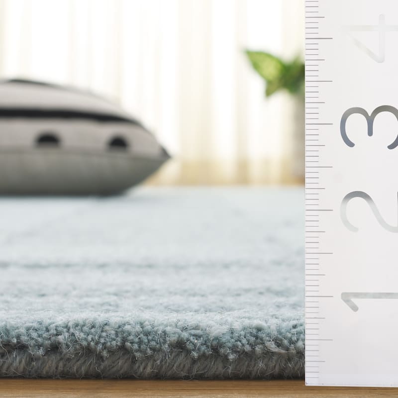 SAFAVIEH Handmade Harvest Rasa Wool Rug