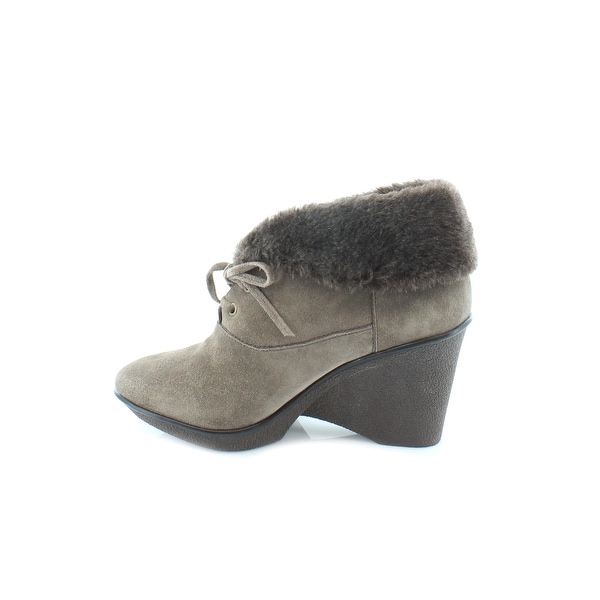 b makowsky suede boots