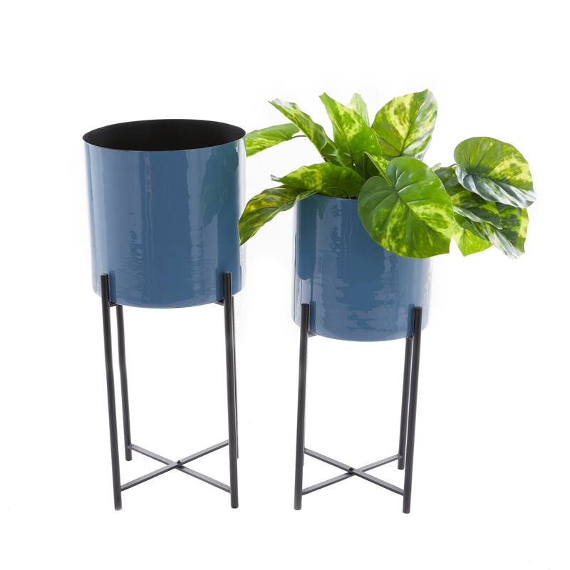 CosmoLiving by Cosmopolitan Metal Contemporary Planter (Set of 2) - S/2 24", 21"H