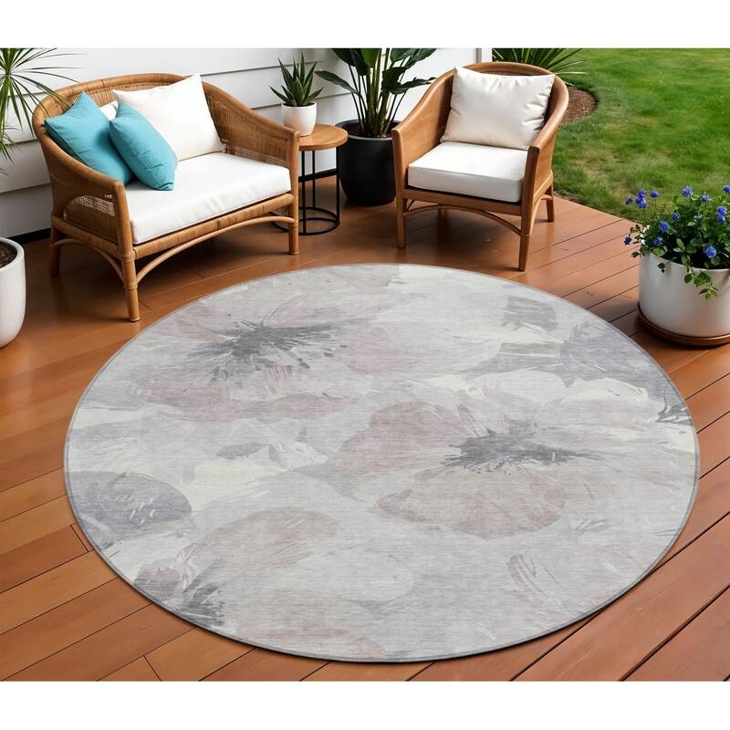 HomeRoots Floral Transitional Rectangle Outdoor Rug - 8' Round