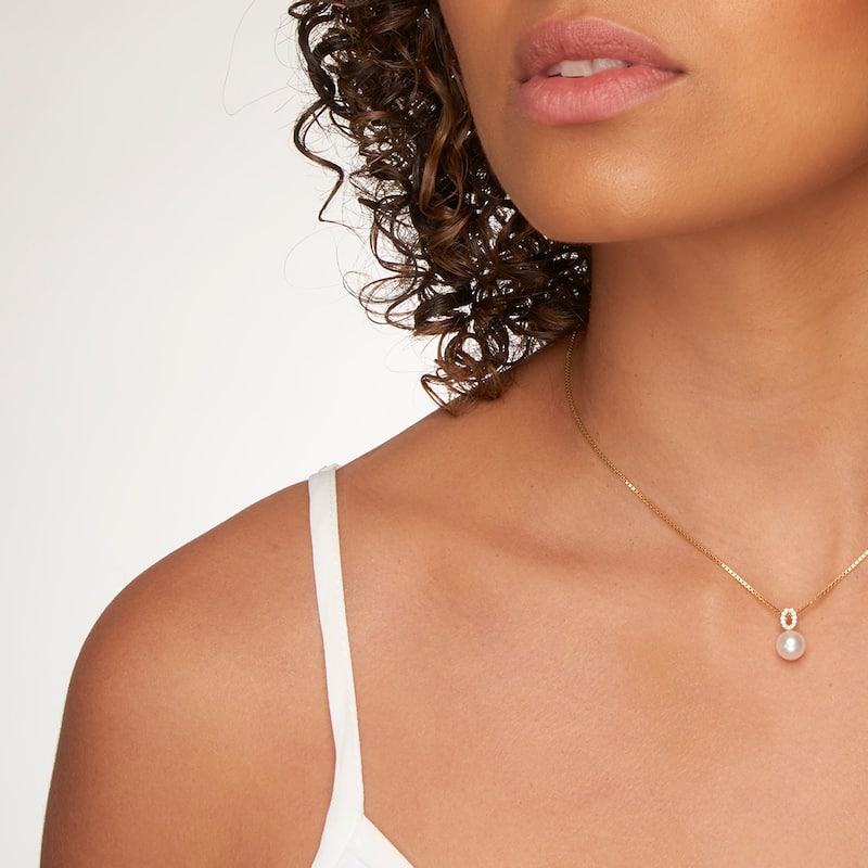 Oravo 14k Yellow Gold Freshwater Pearl Minimalist Pendant Necklace