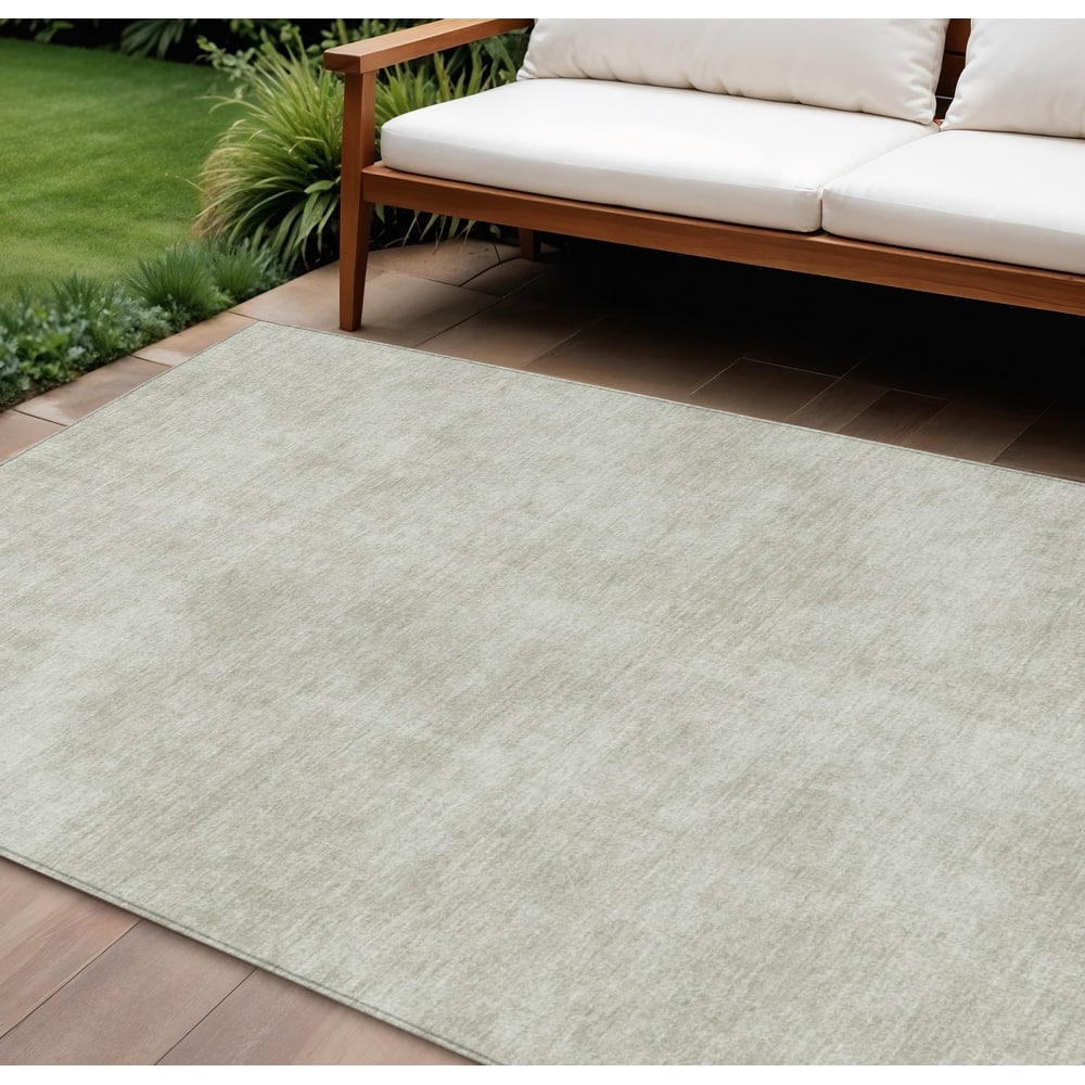 HomeRoots Solid Color Transitional Rectangle Outdoor Rug