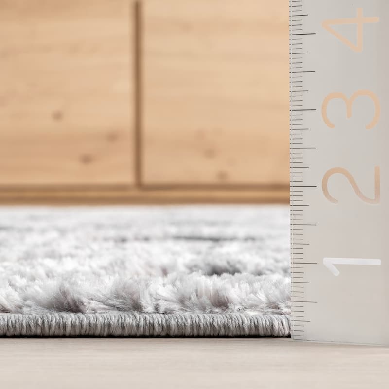 Nuloom Ansley Moroccan Lattice Tassel Area Rug