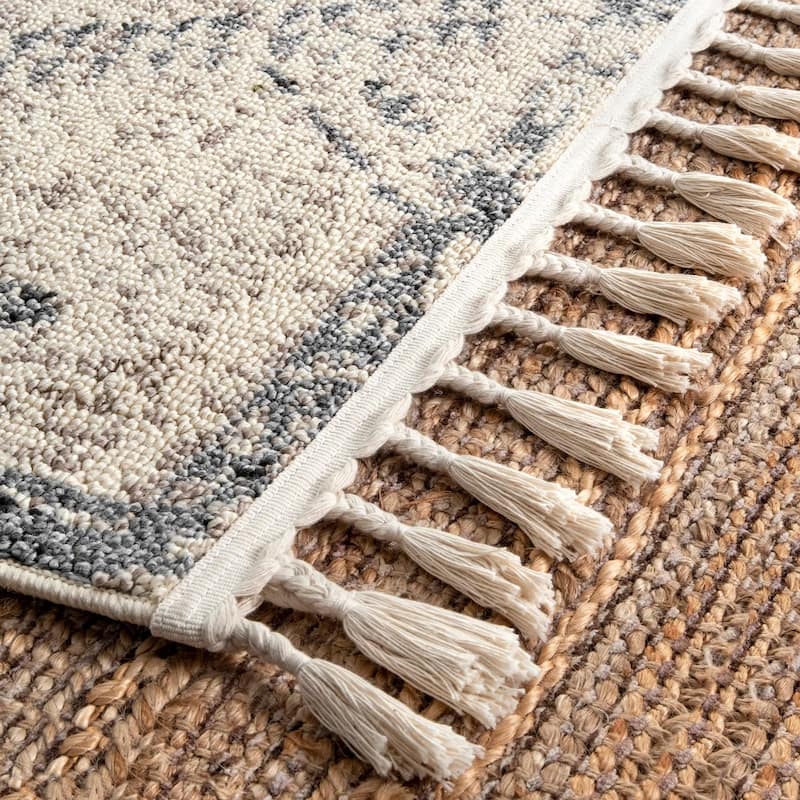 Nuloom Camilla Moroccan Tassel Area Rug