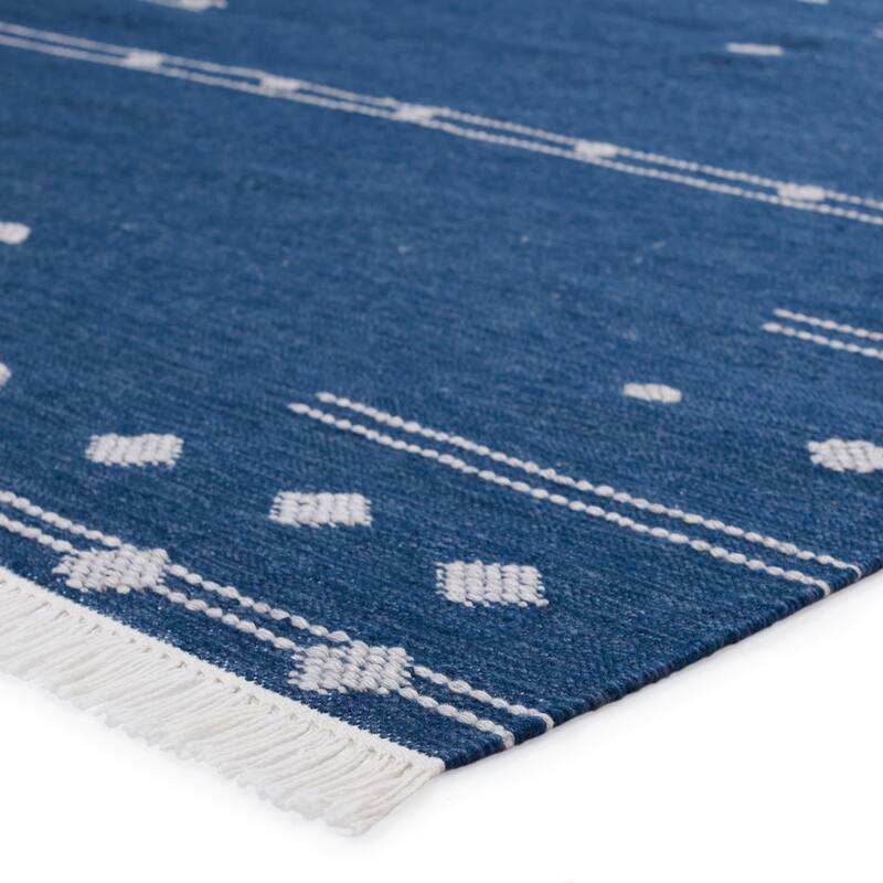 Libbi Indoor/ Outdoor Geometric Blue/ White Area Rug