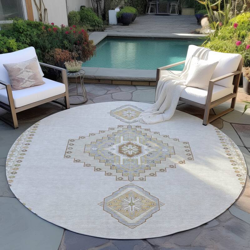 Machine Washable Indoor/ Outdoor Boho Traditional Chantille Rug - Ivory - 8' x 8'