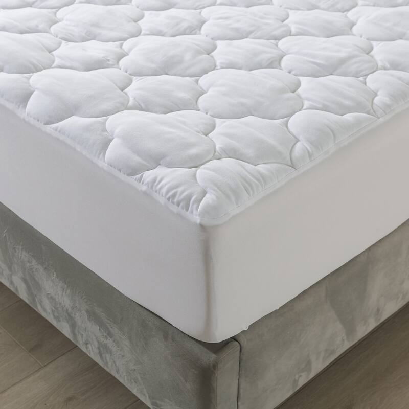 Royal Velvet Waterproof Stain Resistant and Antimicrobial Mattress Pad - White - Full