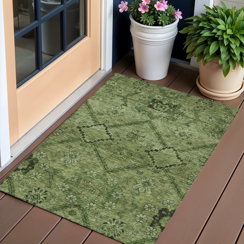 HomeRoots Floral Transitional Rectangle Outdoor Rug