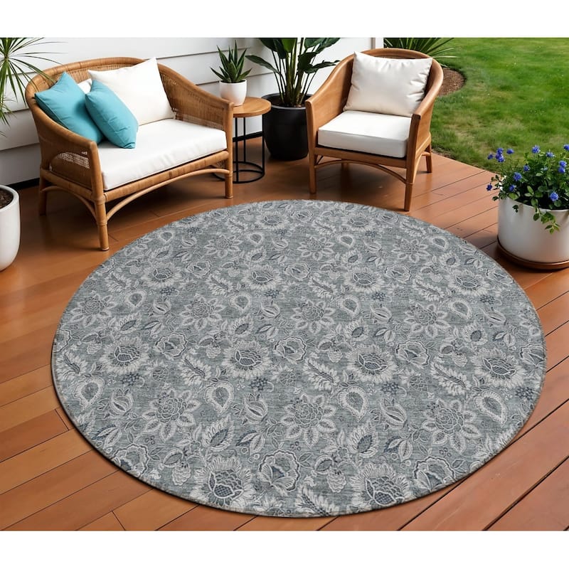 HomeRoots Floral Transitional Rectangle Outdoor Rug - 8' Round