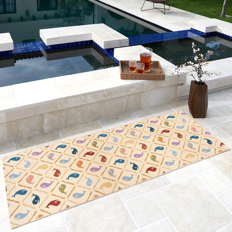 Reyn Spooner Fresco Kanaloa Beige/Multi-Colored Tile Whale Flatweave Indoor/ Outdoor Area Rug Runner - 2'1" x 6'
