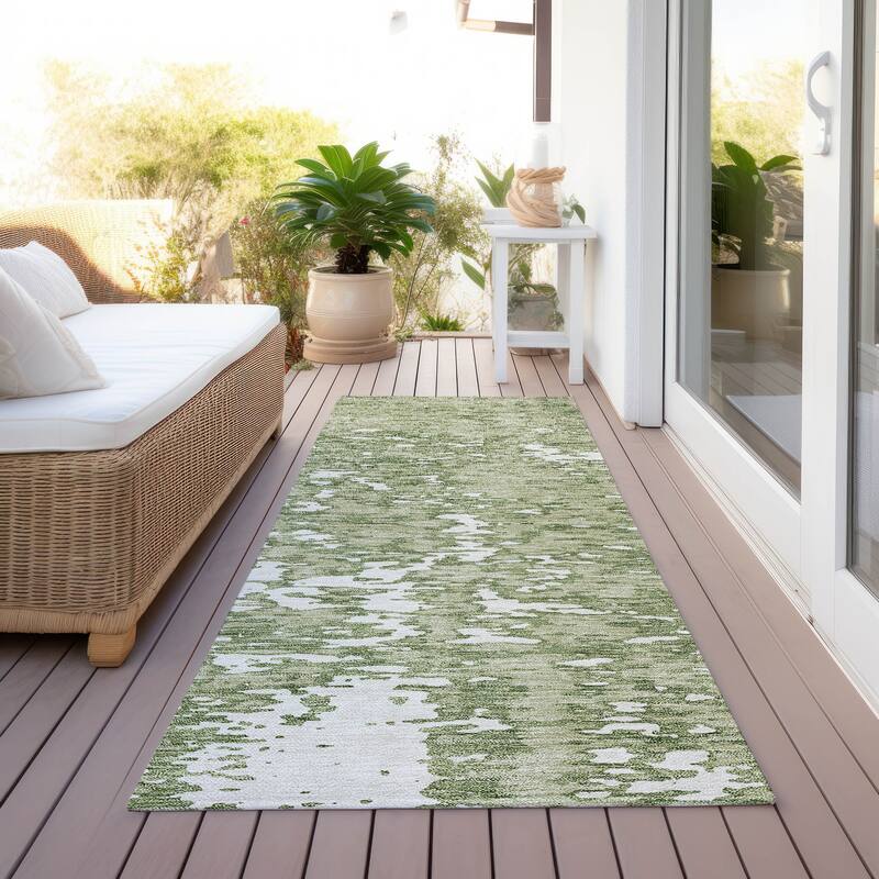 Machine Washable Indoor/ Outdoor Abstract Pixels Chantille Rug - Aloe - 2'3" x 7'6"