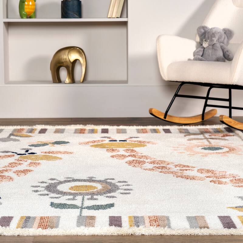 Nuloom Avianna Giraffe Kids Fringe Area Rug