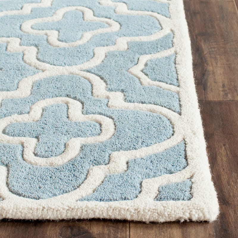 SAFAVIEH Handmade Chatham Franziska Modern Wool Rug