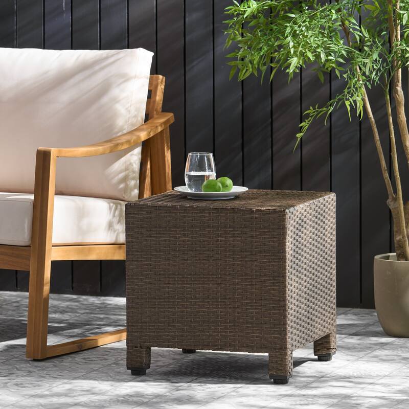 Wrought Iron Puerta Side Table 18 Inch Round Outdoor Patio Accent Table
