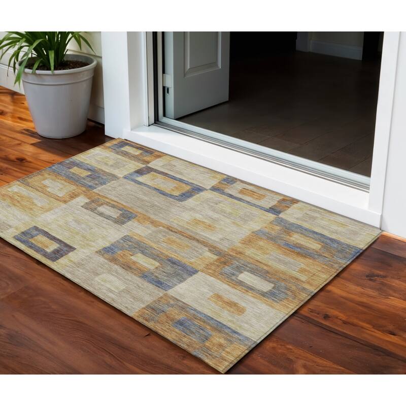 HomeRoots Geometric Transitional Rectangle Outdoor Rug - 3' x 5'