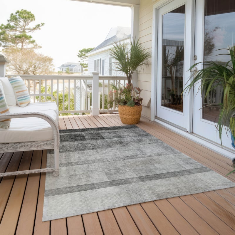 Fane Ombre Weather Resistant Timeless Fusion Round Outdoor Rug