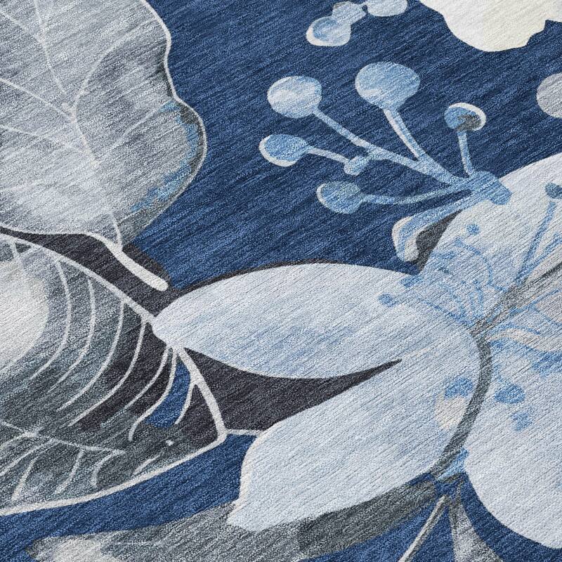 Machine Washable Indoor/ Outdoor Floral Chantille Rug