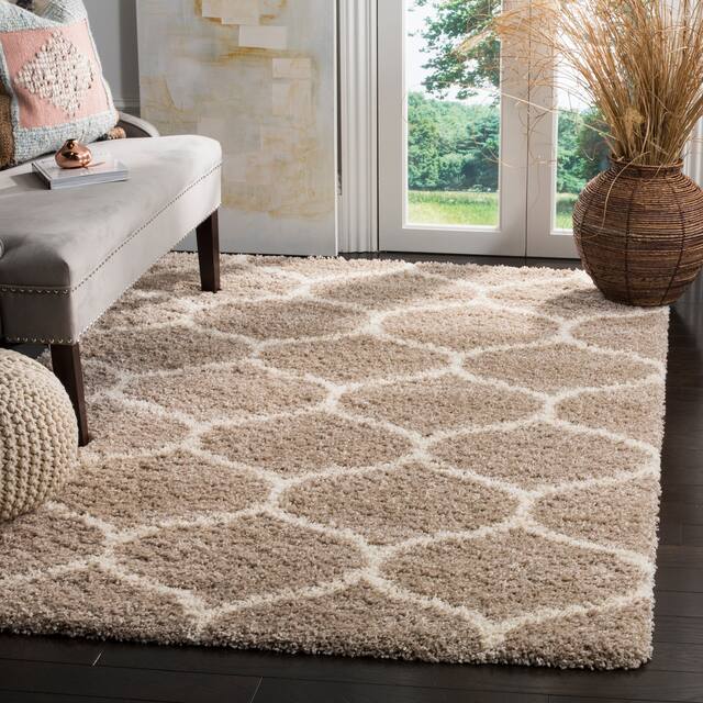 SAFAVIEH Hudson Shag Ogee Trellis 2-inch Thick Area Rug - 9' x 12' - Beige/Ivory