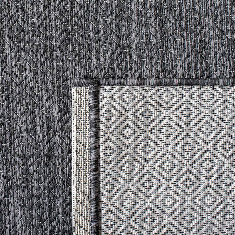 SAFAVIEH Courtyard Janyce Indoor/ Outdoor Waterproof Patio Backyard Rug