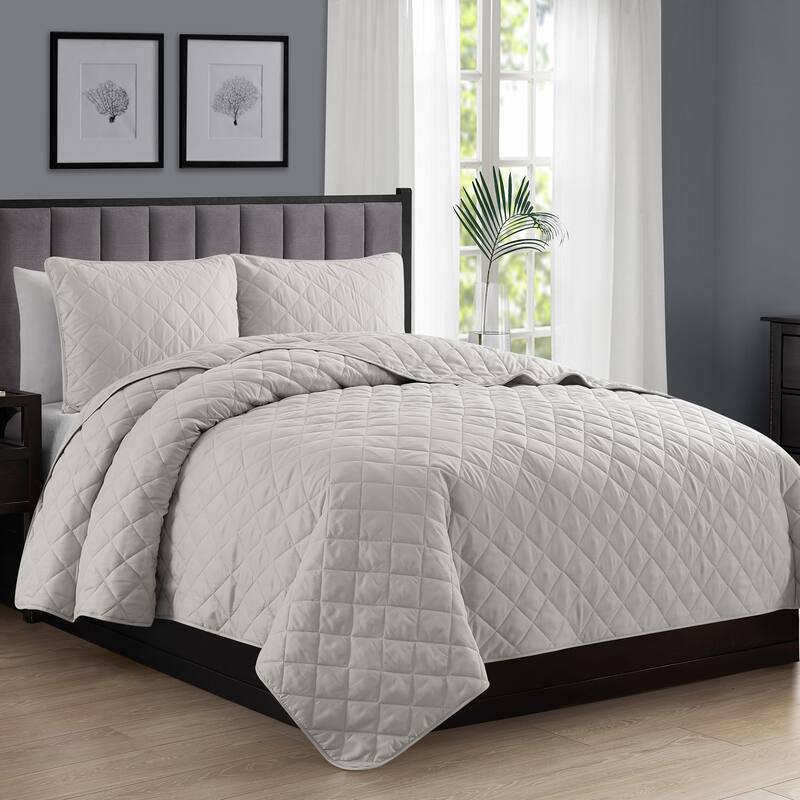 Modern Ultra Soft Microfiber Traditional Diamond Quilting Coverlet Quilt Set - Light Grey - King