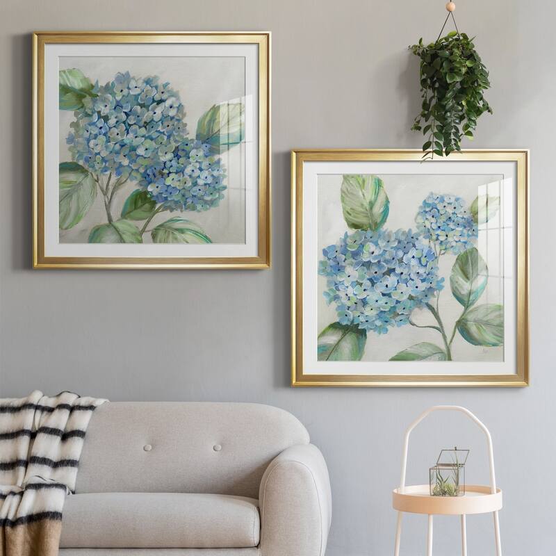 Hydrangea Beauty I Premium Framed Print - Ready to Hang