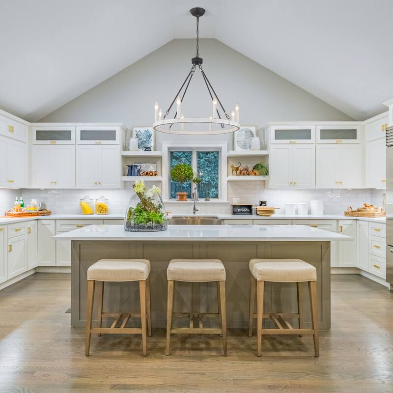 8-Light Candlestick Wagon Wheel Chandelier Linear Chandelier Lighting for Kitchen Island