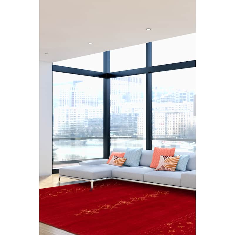 Kashkuli Gabbeh Red Rug 4'0" x 5'10" - 4'0 x 5'10