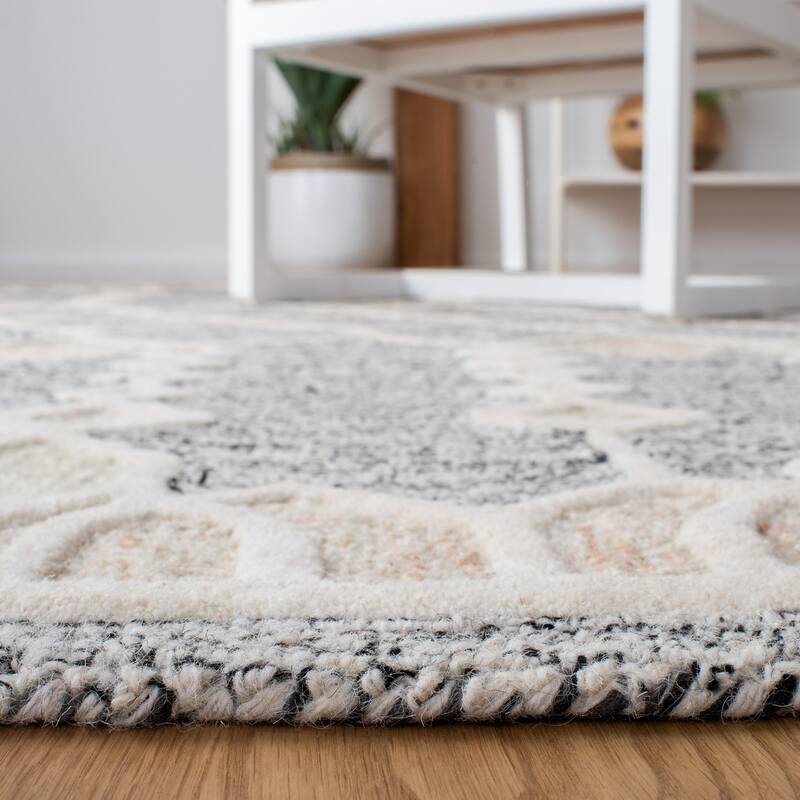 SAFAVIEH Handmade Artistry Bensu Moroccan Boho Wool Rug