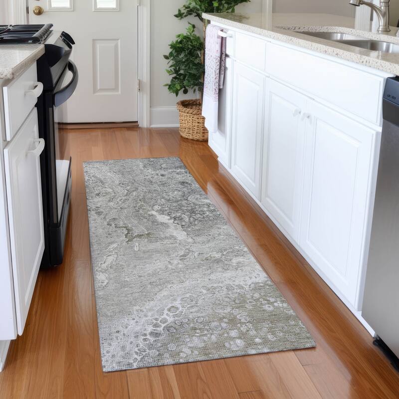 Machine Washable Indoor/ Outdoor Chantille Modern Abstract Rug - Silver - 2'3" x 7'6"