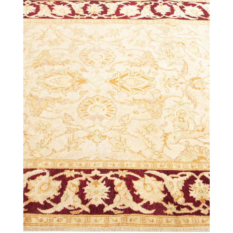 Overton Hand Knotted Wool Contemporary Floral Ivory Area Rug - 4' x 6'