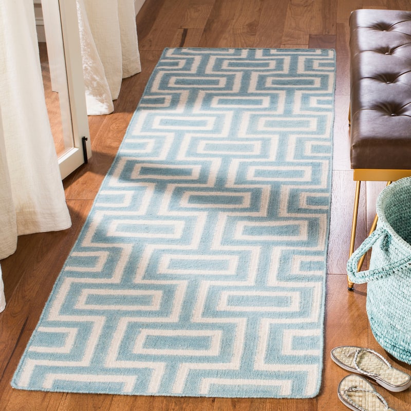SAFAVIEH Handmade Flatweave Dhurries Iacobina Modern Moroccan Wool Rug - 2'6" x 10' Runner - Light Blue/Ivory