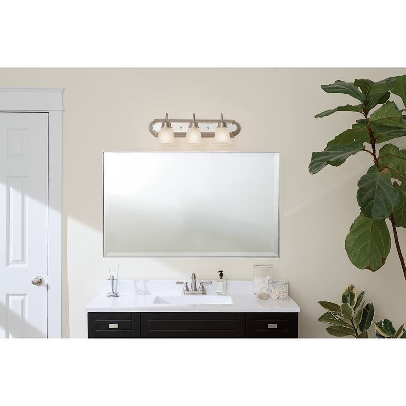 Kichler Lighting Traditional 3-light Brushed Nickel Bath/Vanity Light