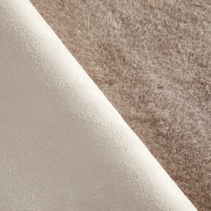 Nanshing Moira Solid Color Soft Shag Accent Rug - 30" x 46"