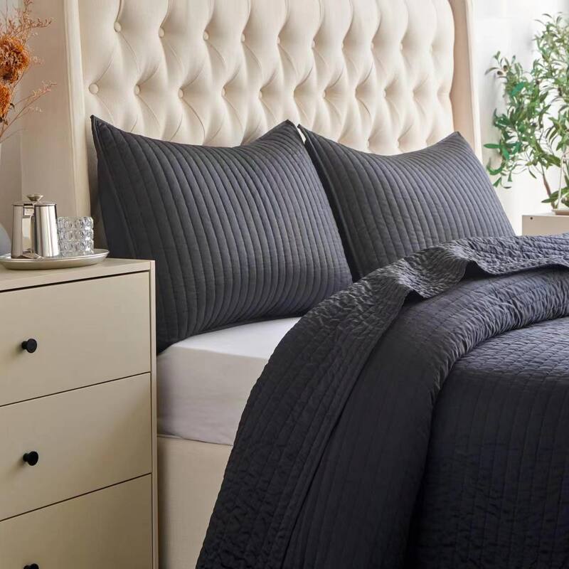 Indigo Hill by HiEnd Accents Satin Channel Quilt Set, 3PC - Black - King