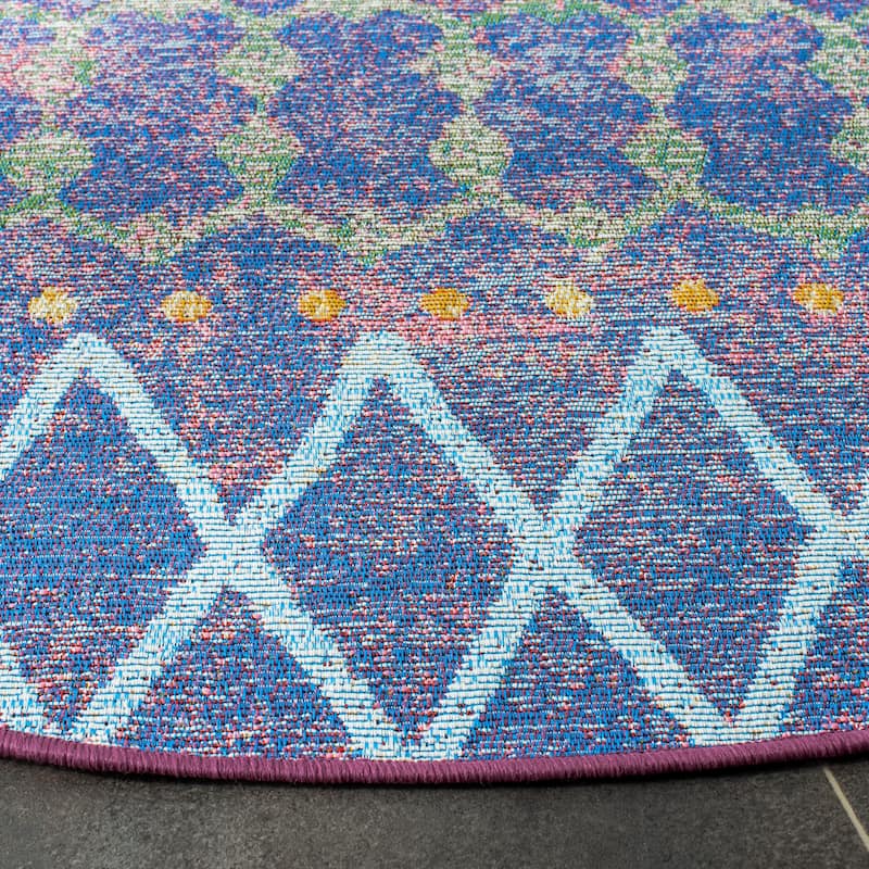 SAFAVIEH Summer Ivayla Boho Indoor/ Outdoor Waterproof Patio Backyard Rug