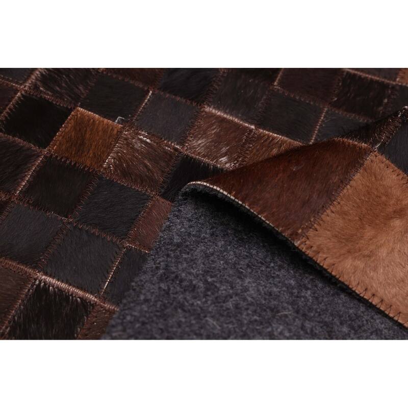 ECARPETGALLERY Handmade Cowhide Patchwork Dark Brown Leather Rug - 4'1 x 6'0