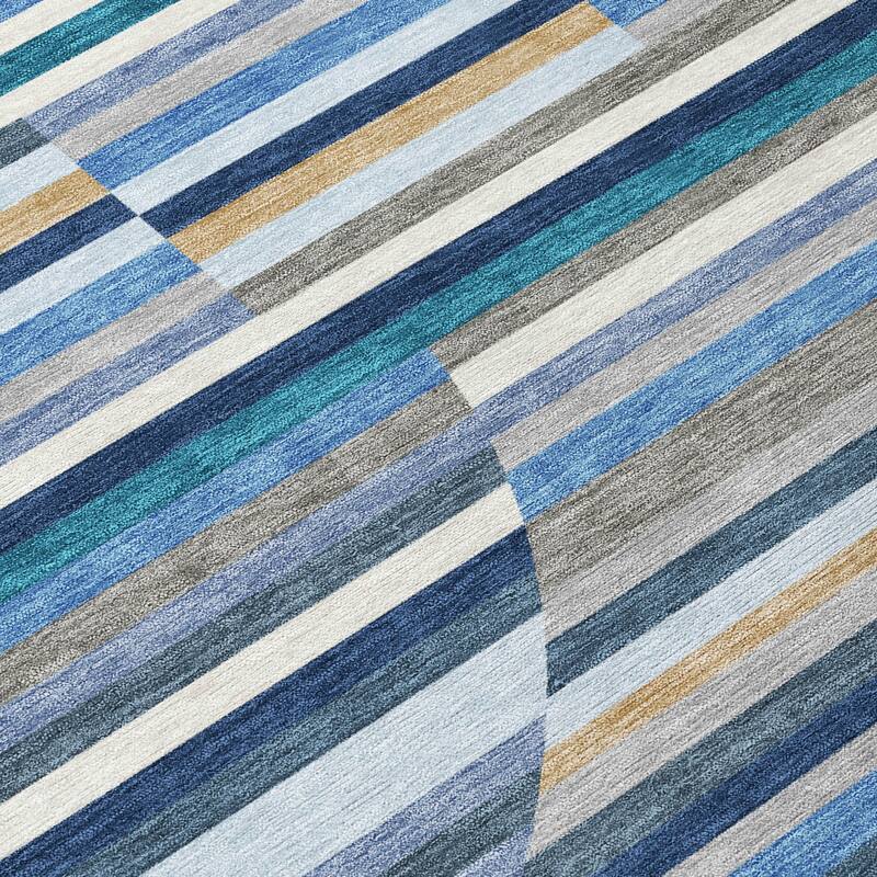 Machine Washable Indoor/ Outdoor Modern Cokedale Chantille Rug