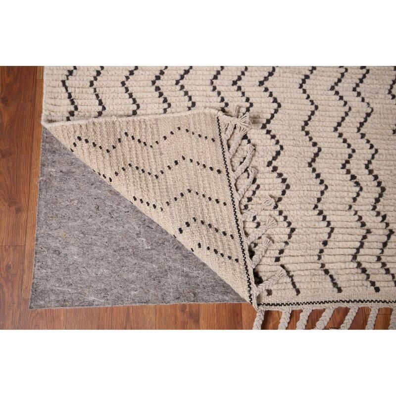 Moroccan Oriental Area Rug Hand-Knotted Beige Wool Carpet - 6'9"x 10'3"