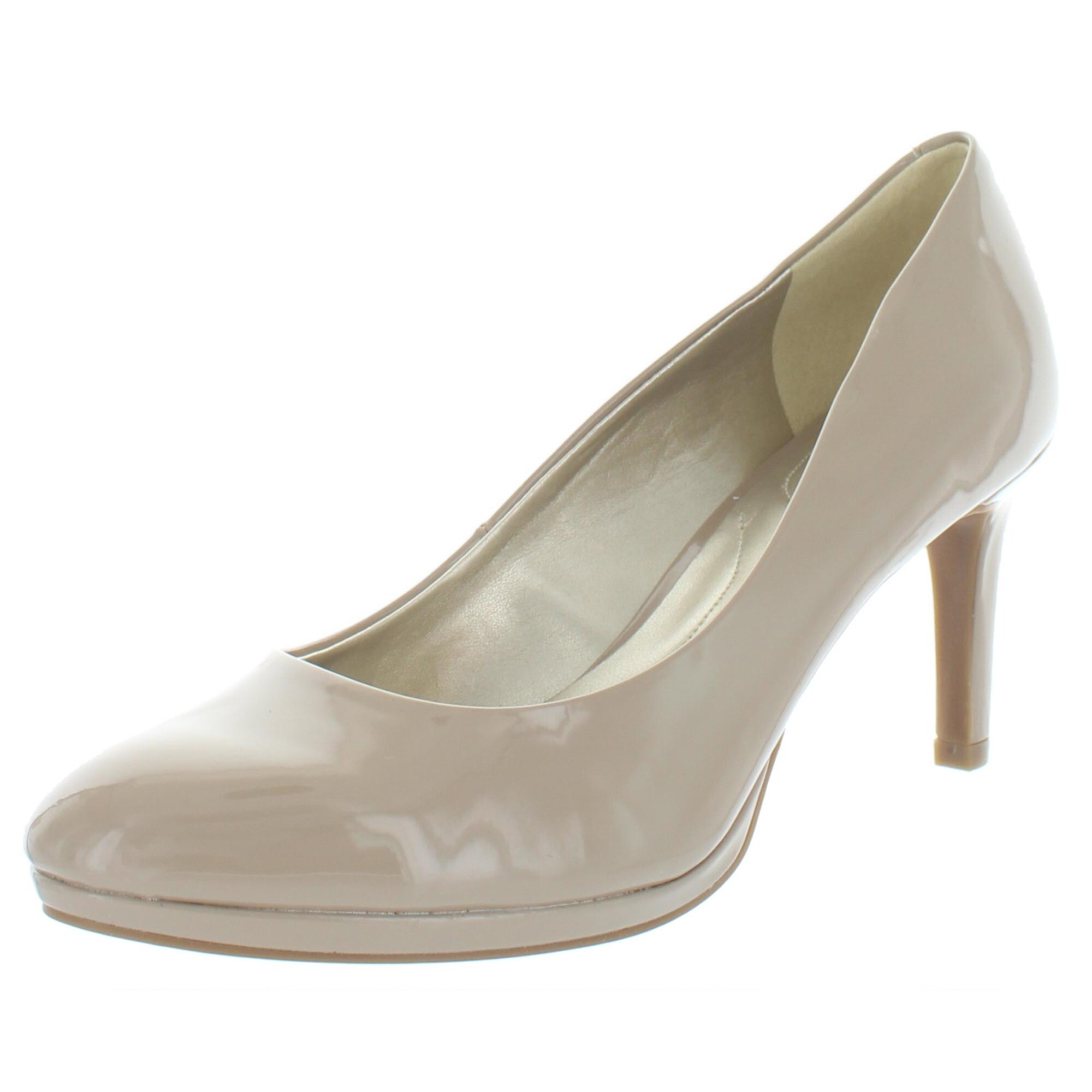 bandolino navy blue heels