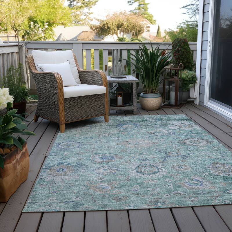 Machine Washable Indoor/ Outdoor Vintage Traditional Chantille Rug