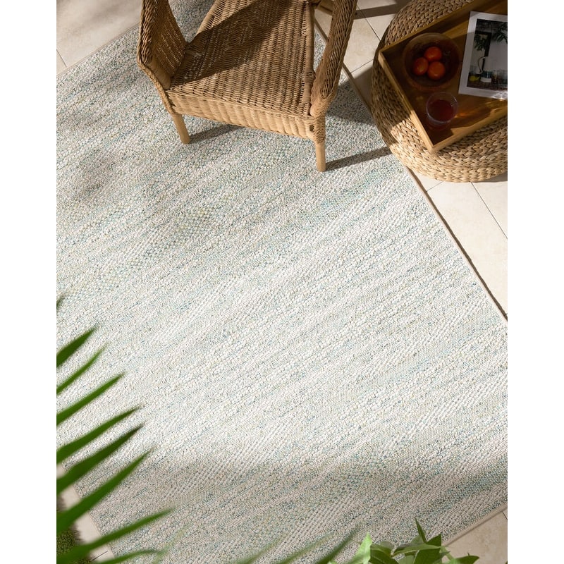 Livabliss Crete Cottage Indoor/Outdoor Area Rug - 5' x 7' - Grey/Blue