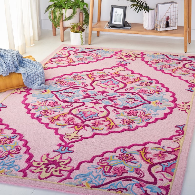 SAFAVIEH Handmade Bellagio Cailin Medallion Wool Rug - 6' x 9' - Pink/Multi