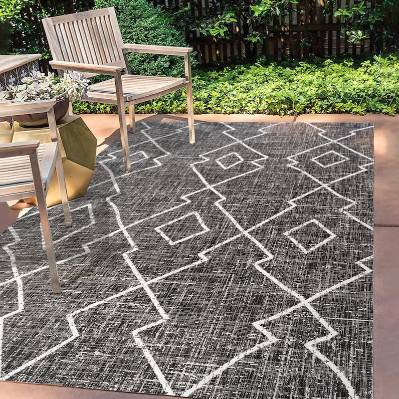 JONATHAN Y Derya Tribal Diamond Trellis Indoor/Outdoor Area Rug