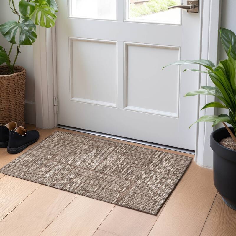 Machine Washable Indoor/ Outdoor Contemporary Stack Chantille Rug - Brown - 1'8" x 2'6"