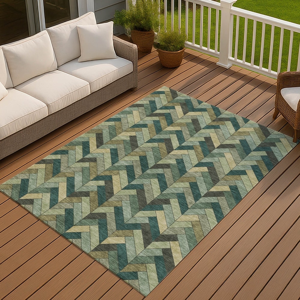 Machine Washable Indoor/ Outdoor Modern Chevron Chantille Rug
