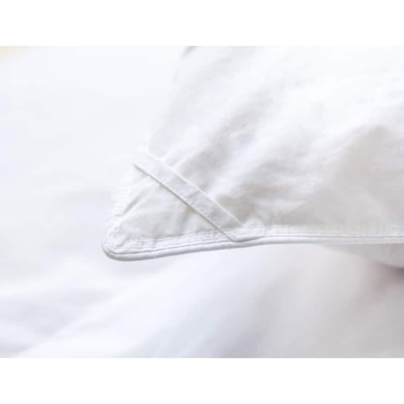 Highland Feather 600 Loft White Goose Down Santa Barbara Duvet/Comforter 289TC Casing with Corner Ties